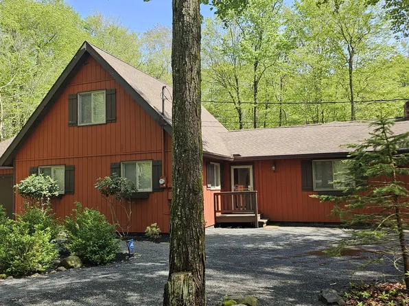 1196 Redwood Ter, Pocono Pines, PA 18350
