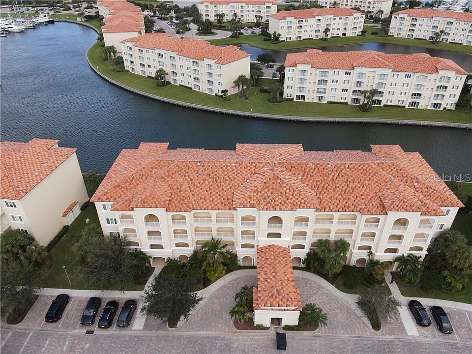 1st image of 18 Harbour Isle Dr W Unit 204