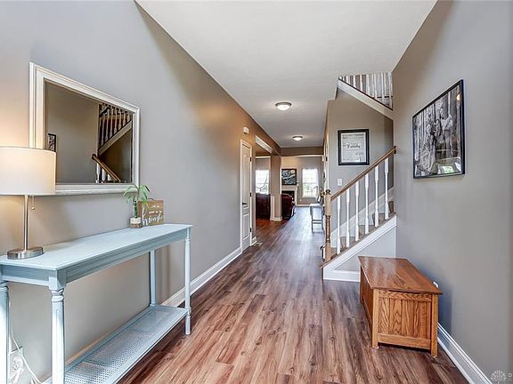 4th image of 9784 Old Creek Ct