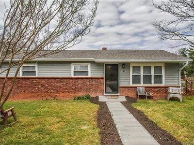 23 Pine Ln, Asheville, NC, 28806