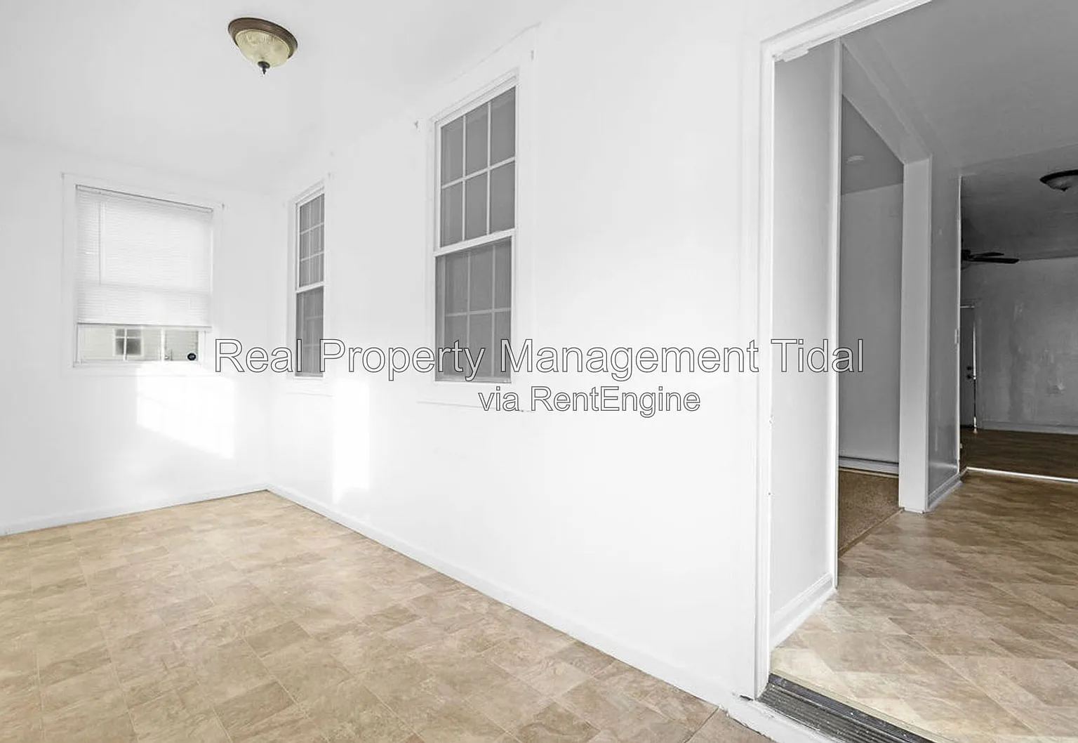 3 bed, 2.0 bath, 1550 sqft, $1,600 — Photo 2