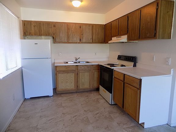 5th image of 500 Texas St NE APT D