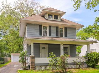 308 E 260th St, Euclid, OH