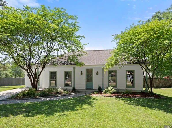 29 Alice St, Madisonville, LA 70447