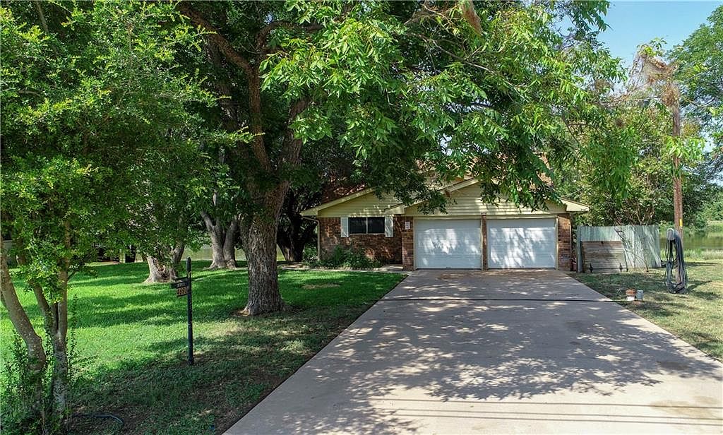 4698 River Oaks Dr, Kingsland, TX 78639 Zillow