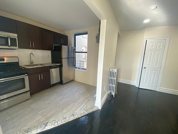 4th image of 219 W 145th St APT 22A