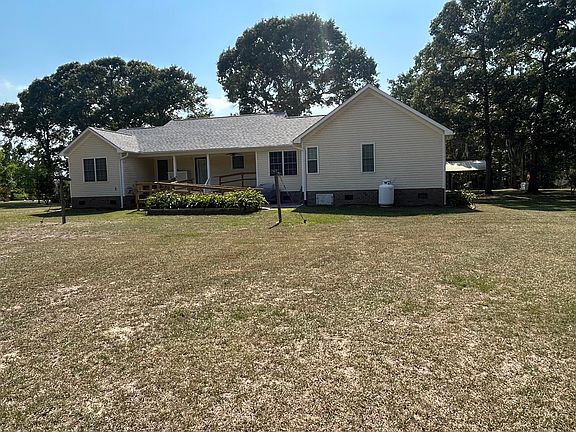 3rd image of 1043 Lesesne Dr
