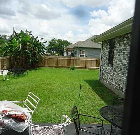 2nd image of 3131 Toledano St