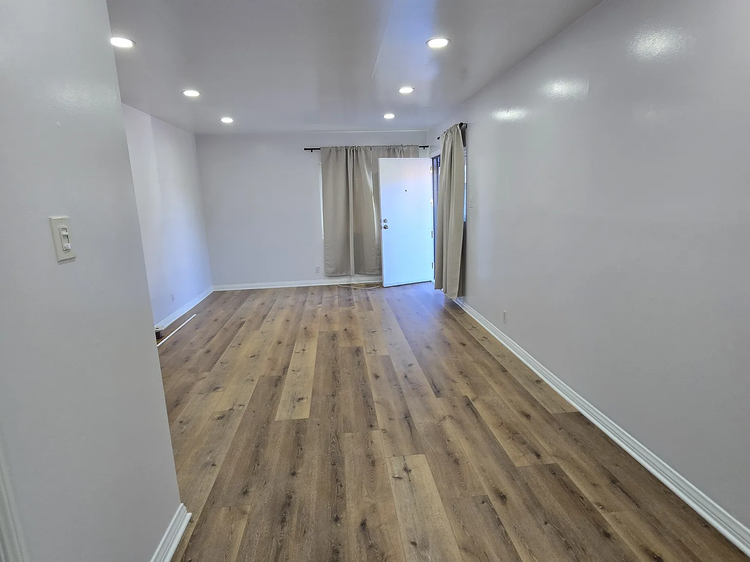 1 bed, 700 sqft, $1,950 — Photo 4