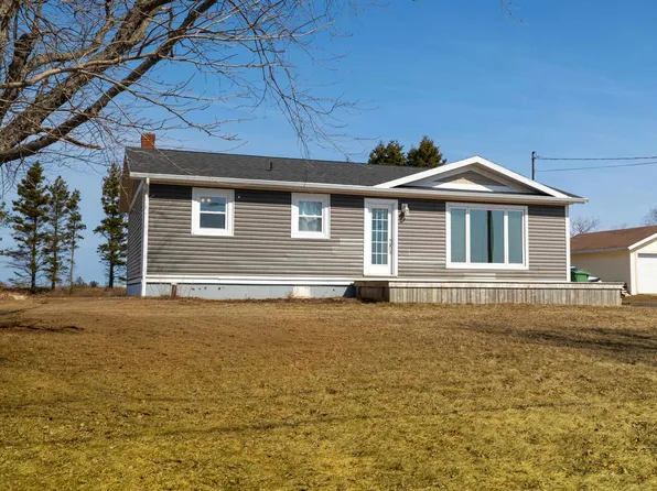 2646 Horne Cross Rd, Winsloe South, PE C1E 2R7