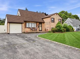 1440 Lincoln Blvd, Bay Shore, NY 11706