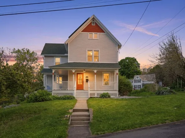 60 Norwood Ave, Northampton, MA 01062