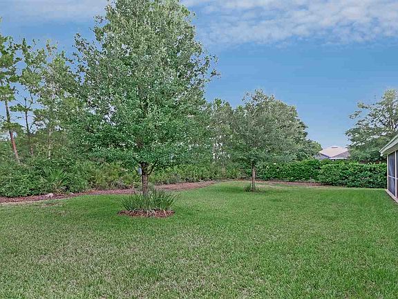 3rd image of 937 Mirror Lake Dr