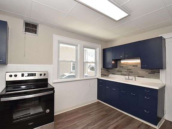 2nd image of 1016 Motor Ave