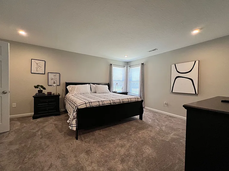 7876 Ellington Ct — Photo 27