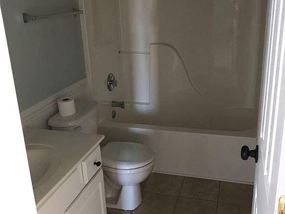 2nd image of 110 Plainview Ct