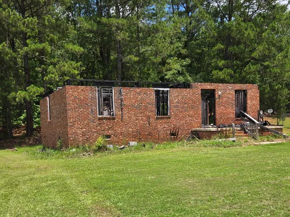 415 Bintage Rd, Greenwood, SC 29649