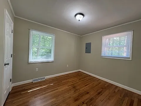 408 Wilson St — Photo 15