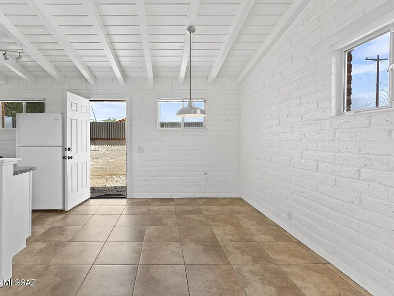 2508 E Seneca St #3 — Photo 15