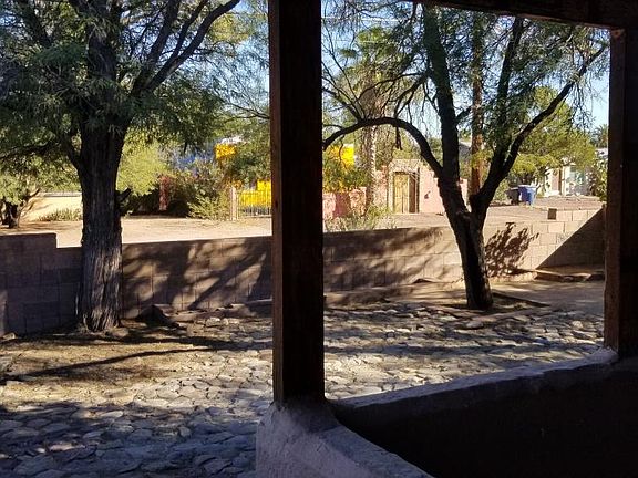 Patio/Yard