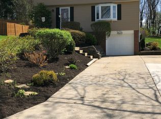 5023 Meadowridge Ln, Gibsonia, PA
