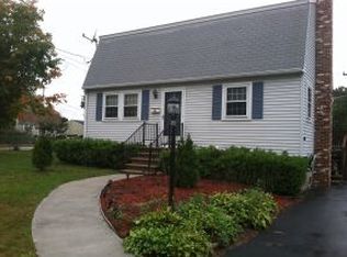 390 Mystic St, Manchester, NH 03103