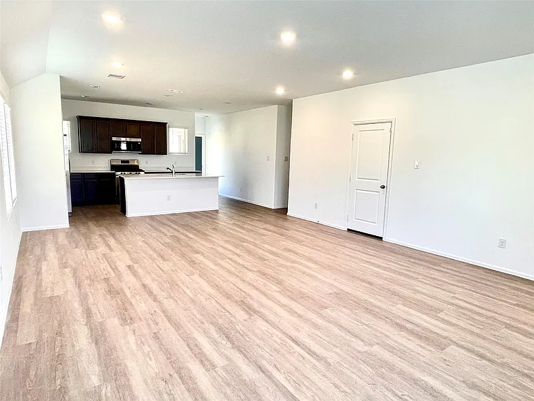 23504 Marble Pass Trce — Photo 3