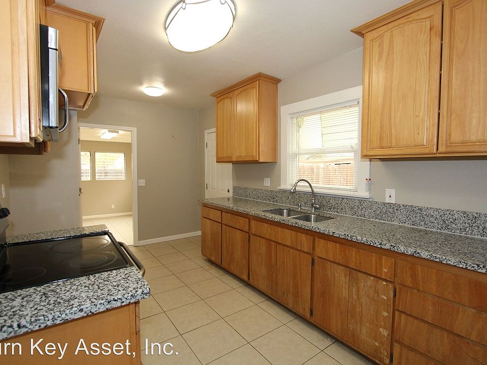 1st image of 109 Stanford Ave