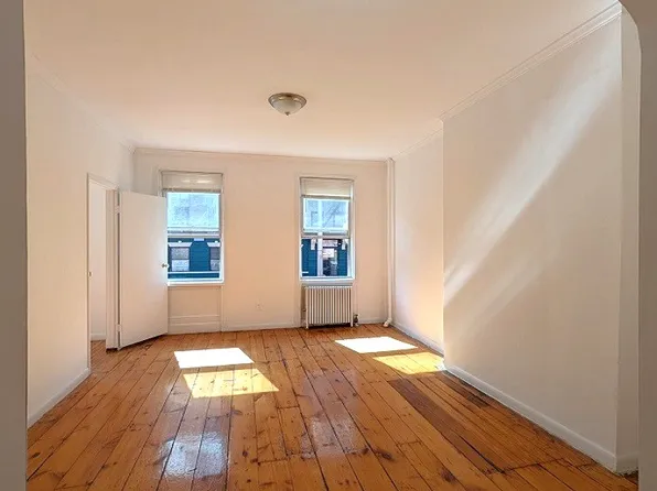 435 East 118th Street image 1 of 13