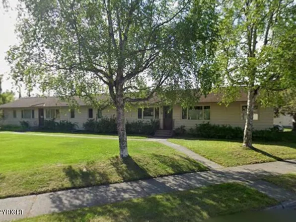 1015 Beech Ln APT 4, Anchorage, AK 99501