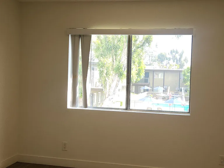 Sherman Pines Apartments — Photo 42
