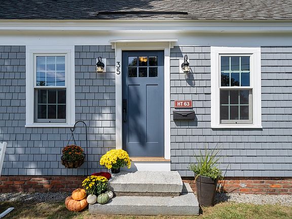 2nd image of 35 Smith Pl