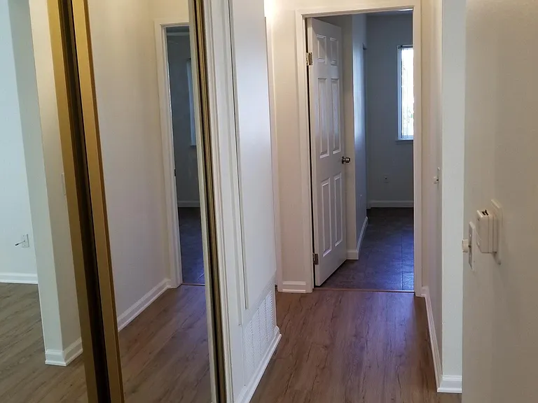 645 Parker St — Photo 9