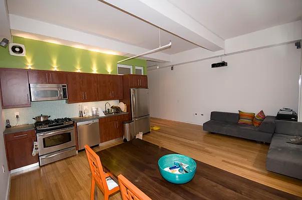 Rented by Luxury Realty & Holdings | media 10