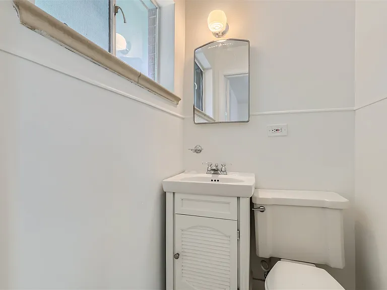 1275 Jasmine St — Photo 18