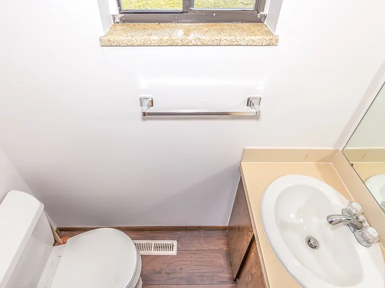 Bathroom 2 (Half, Downstairs)