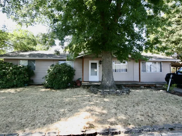 506 Stowers Rd, Molalla, OR 97038