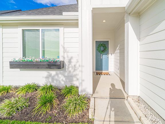 3rd image of 3843 Haydon Ridge Ln