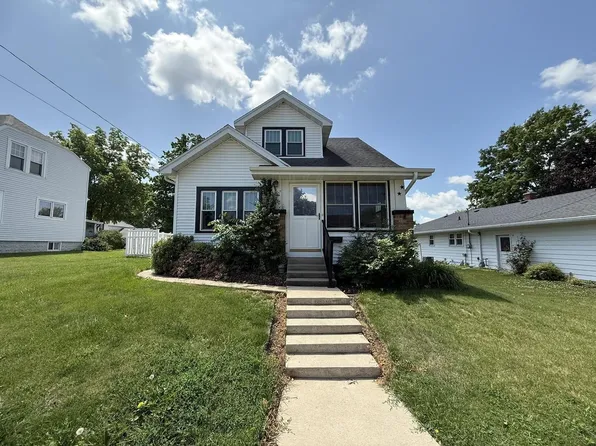 810 10th Street, Monroe, WI 53566