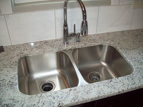 4th image of 5350 N Cypress St #5350