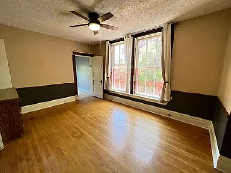 107 Wyoming Ave — Photo 4