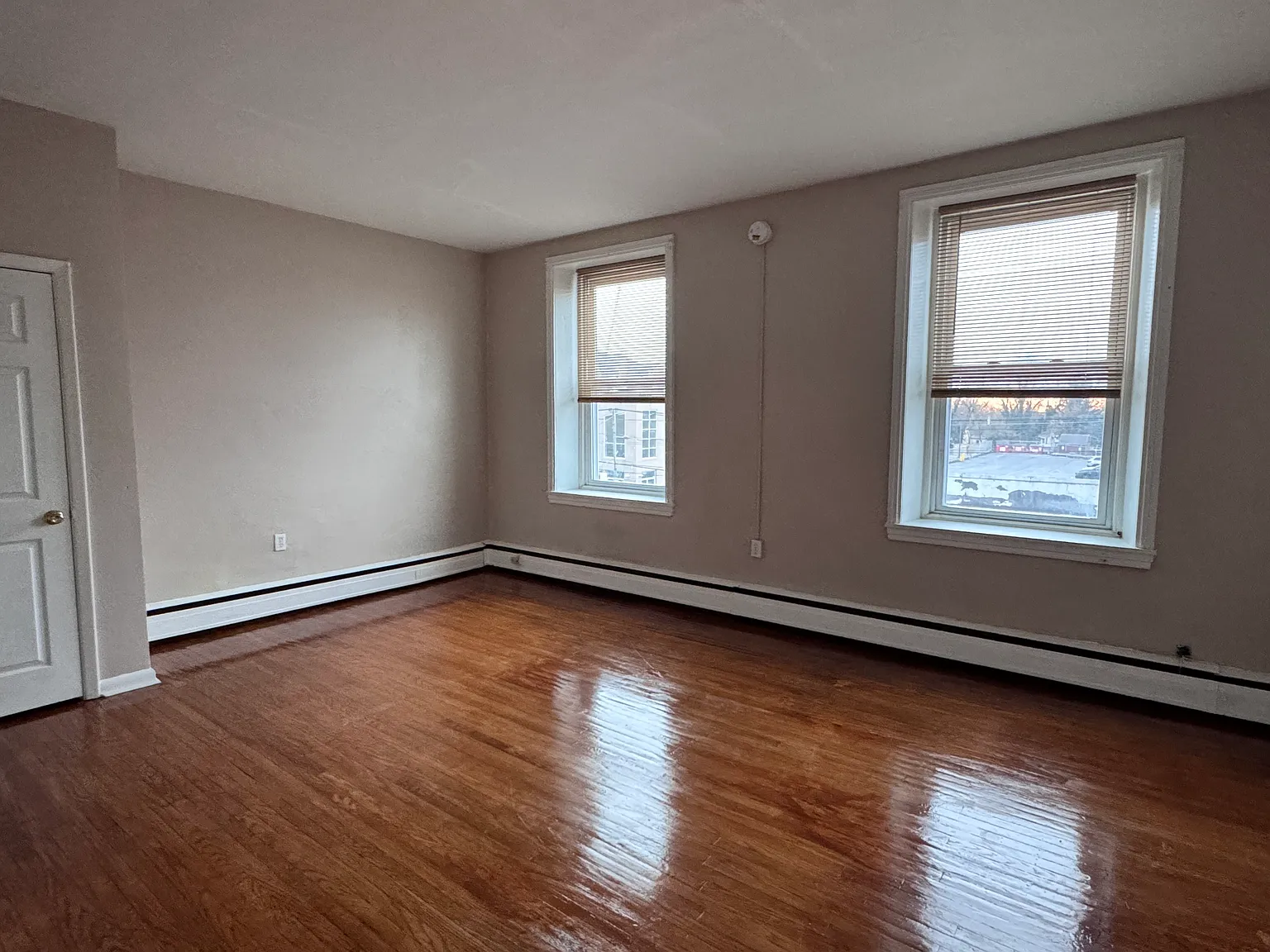 Studio, 500 sqft, $900 — Photo 2