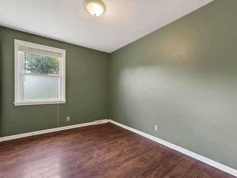 807 Pollard Rd — Photo 23