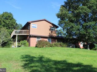 3142 Georges Run Rd, Ridgeley, WV 26753