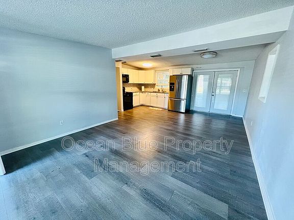 2nd image of 2137 Barcelona Dr