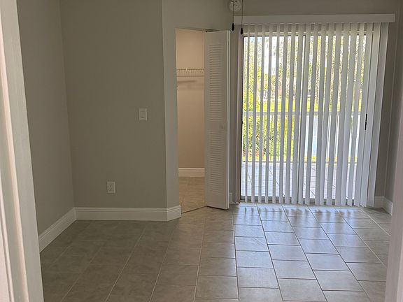 5th image of 2561 Grassy Point Dr Unit 207