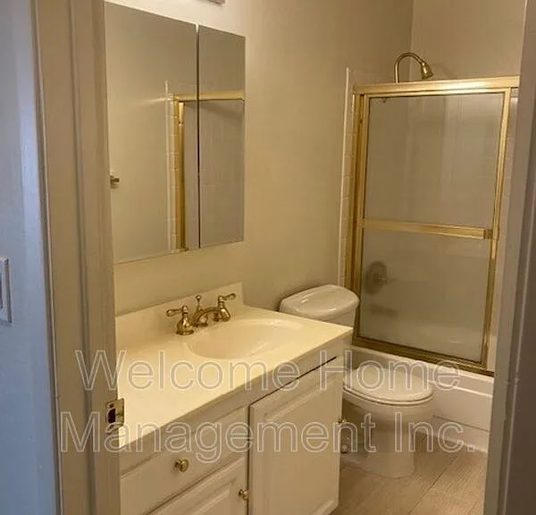 1305 Boulevard Way #310 — Photo 11