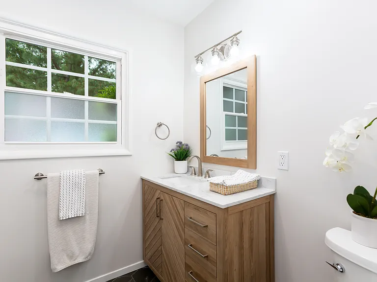 309 Nancy Way — Photo 8