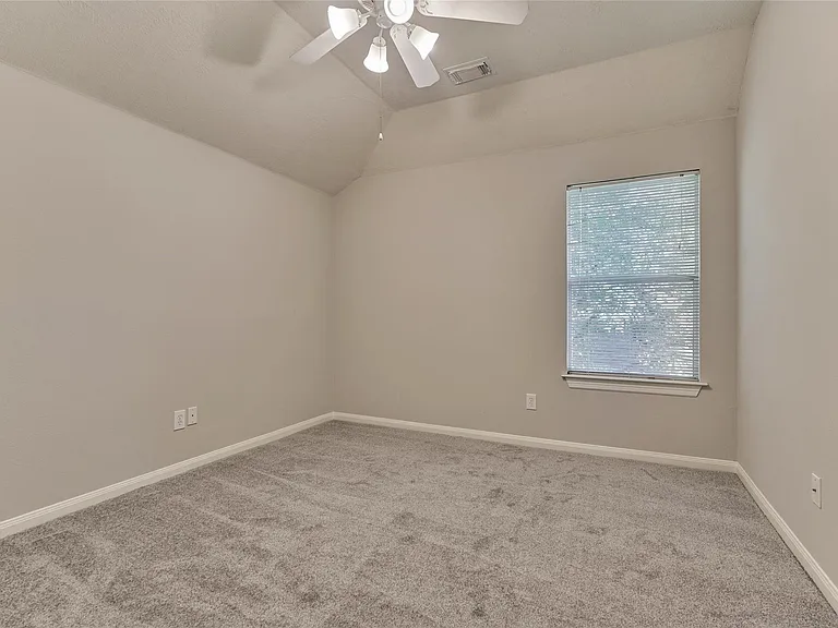 7 Raindance Ct — Photo 42