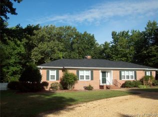 960 New Point Comfort Hwy, Mathews, VA 23109